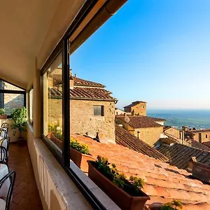 Italia 3*, Cortona Italia